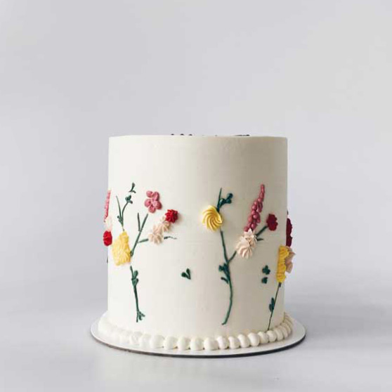 Dainty Flower Cake - Oh Sweet Day! Bake Shop